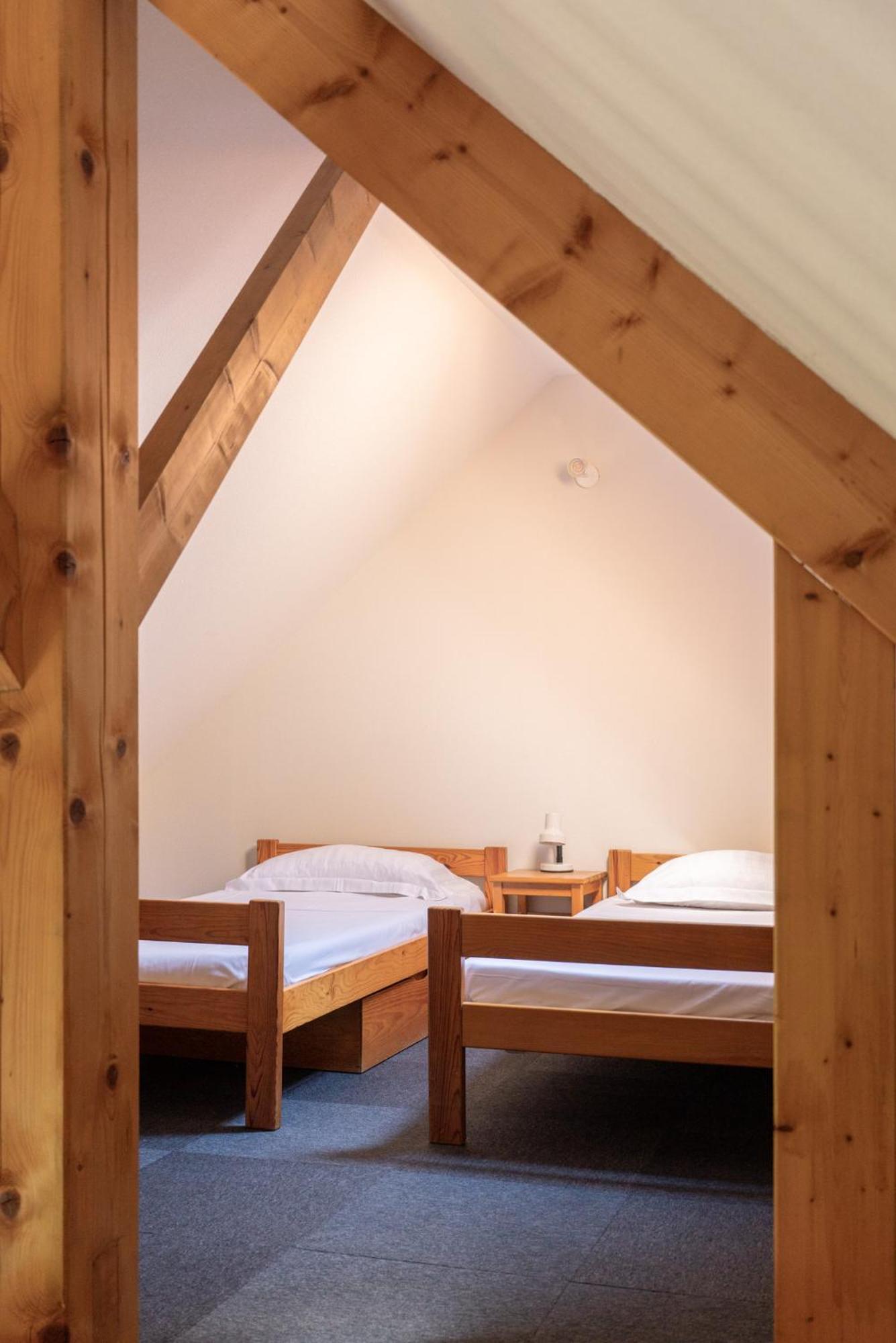 Domaine De Ramonjuan Hotel Bagnères-de-Bigorre Kamer foto