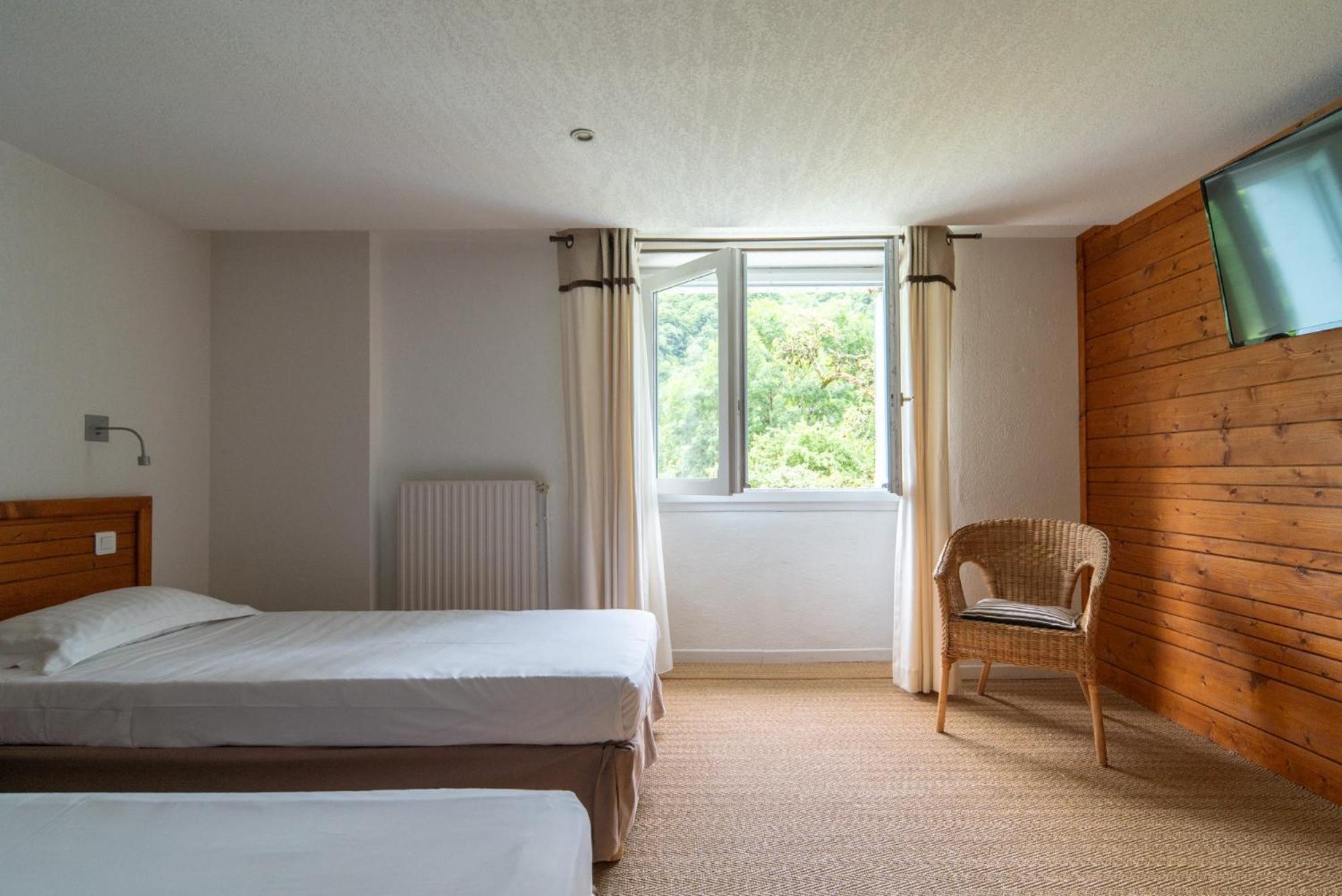 Domaine De Ramonjuan Hotel Bagnères-de-Bigorre Kamer foto