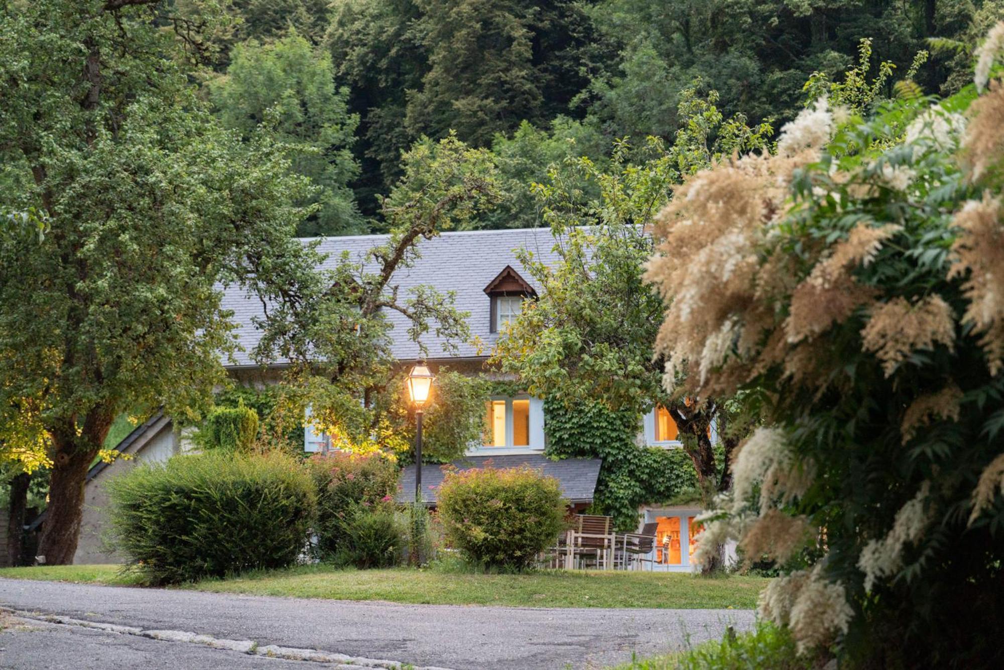Domaine De Ramonjuan Hotel Bagnères-de-Bigorre Buitenkant foto